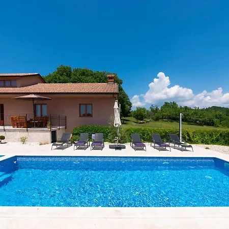 Emini Holiday home *