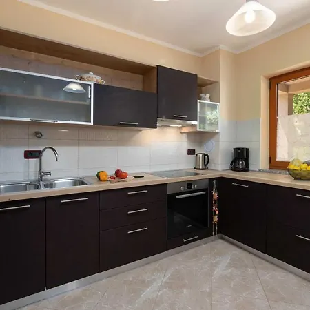 Emini Holiday home *